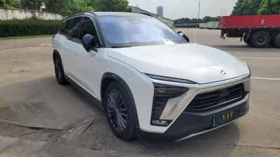 NIO ES8