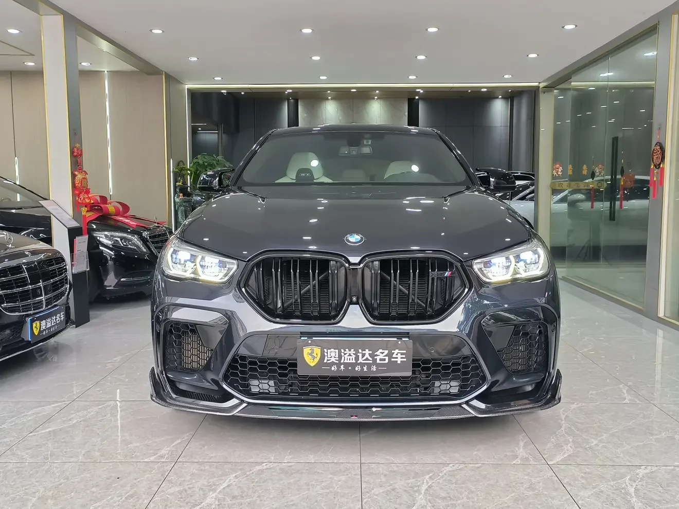 BMW X6 M  из Китая