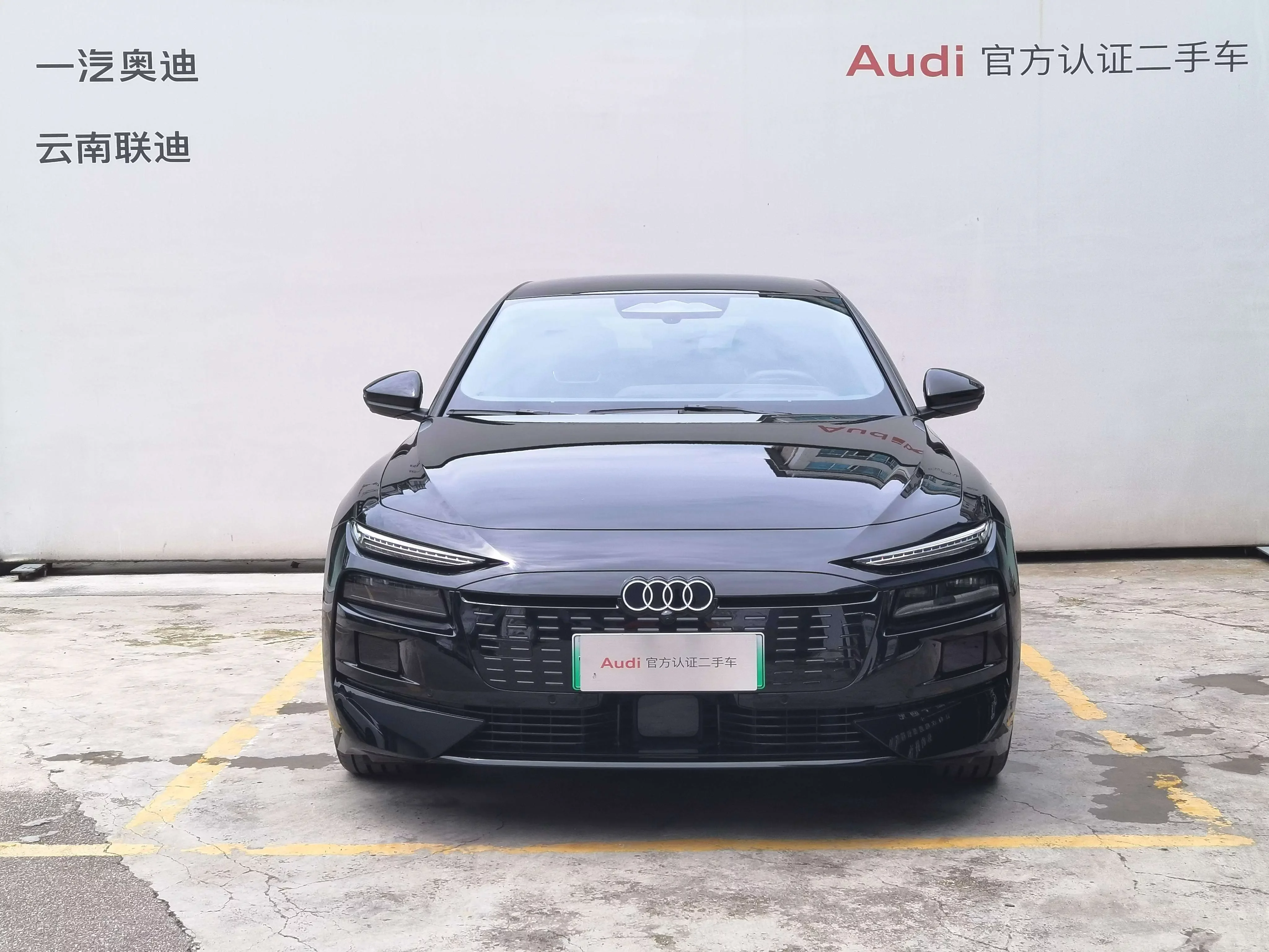 Audi A6L e-tron  из Китая