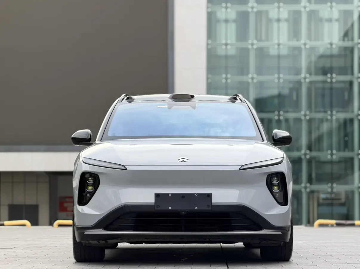 NIO ES6