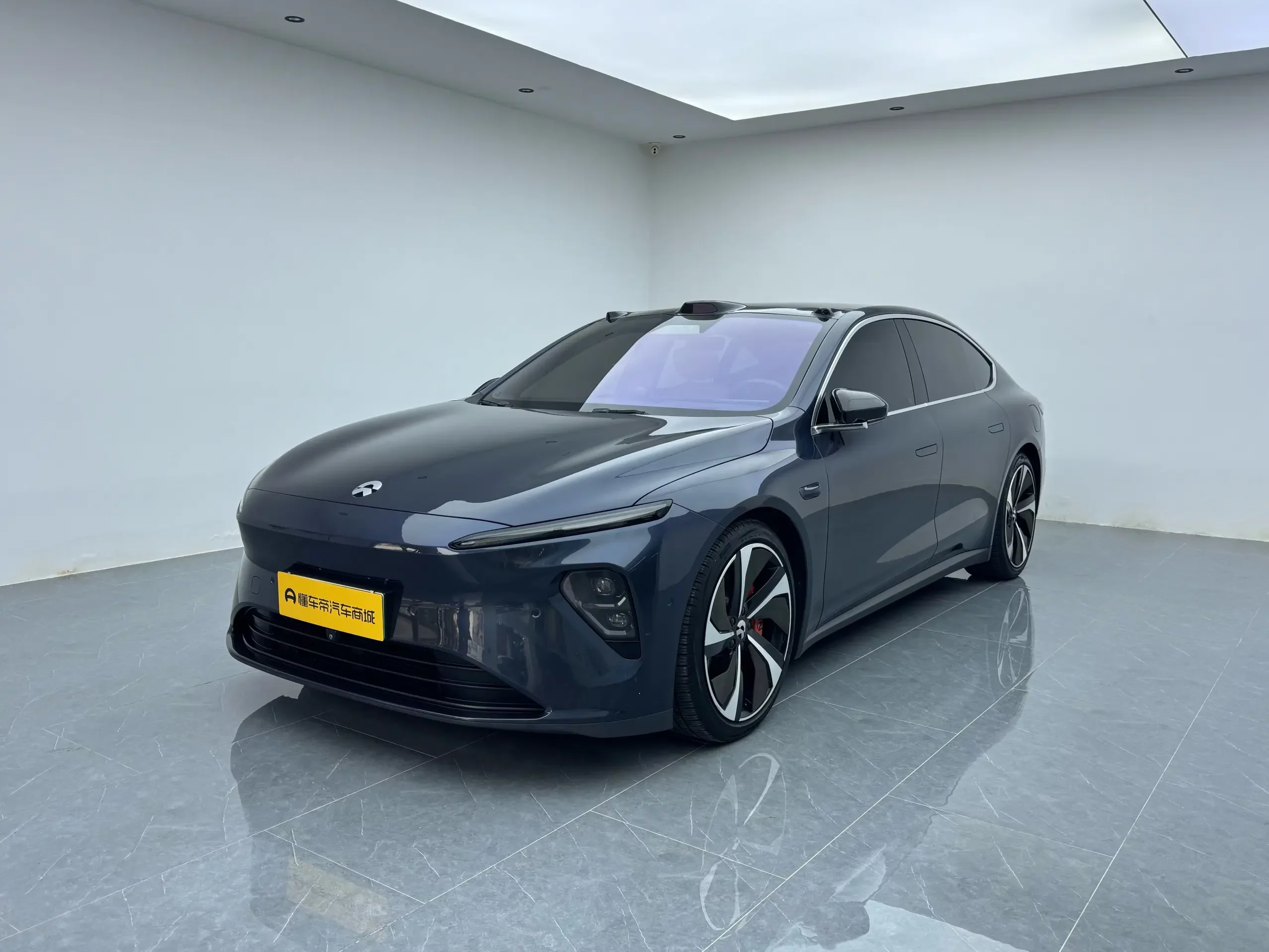 NIO ET7