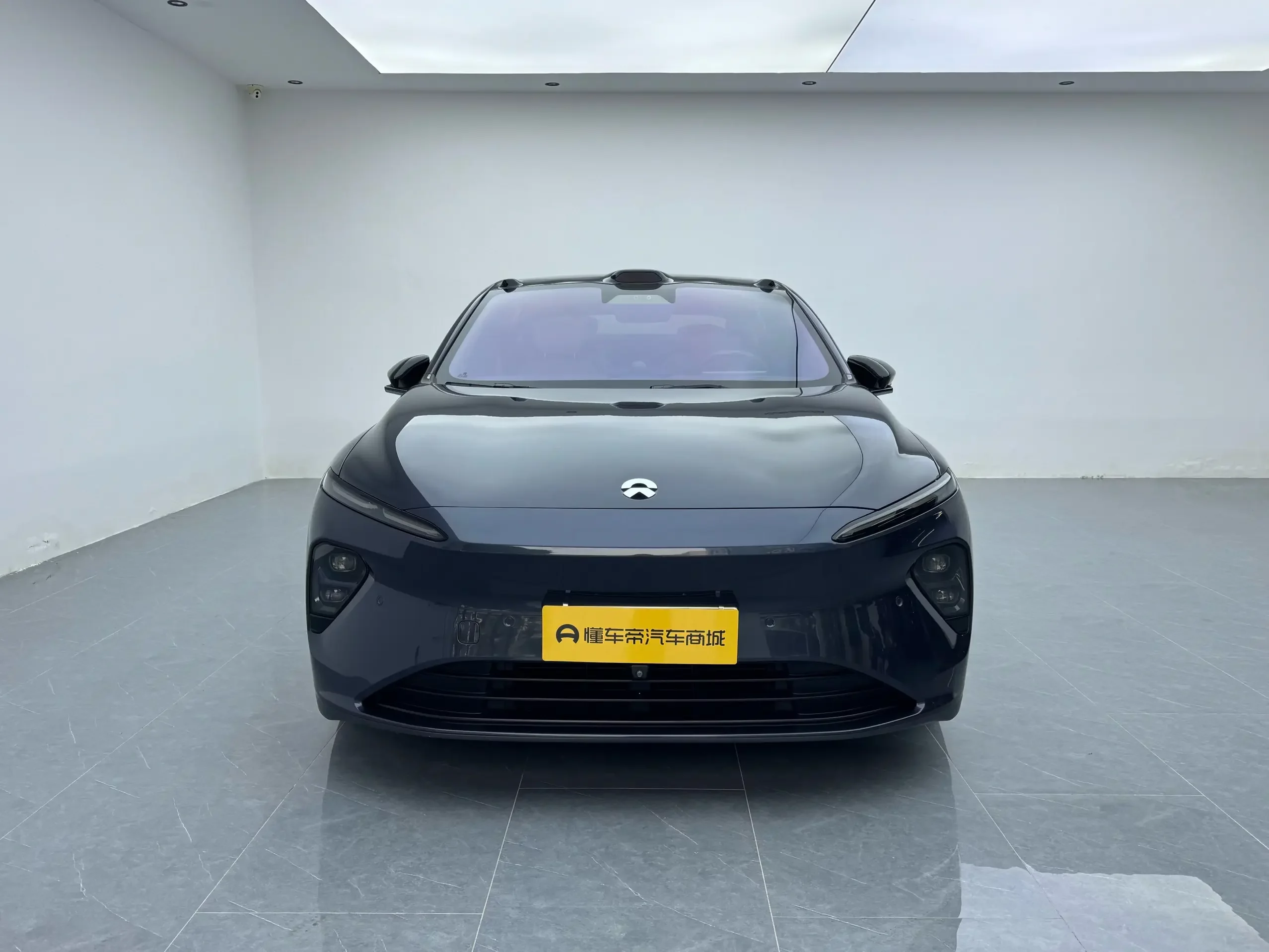 NIO ET7