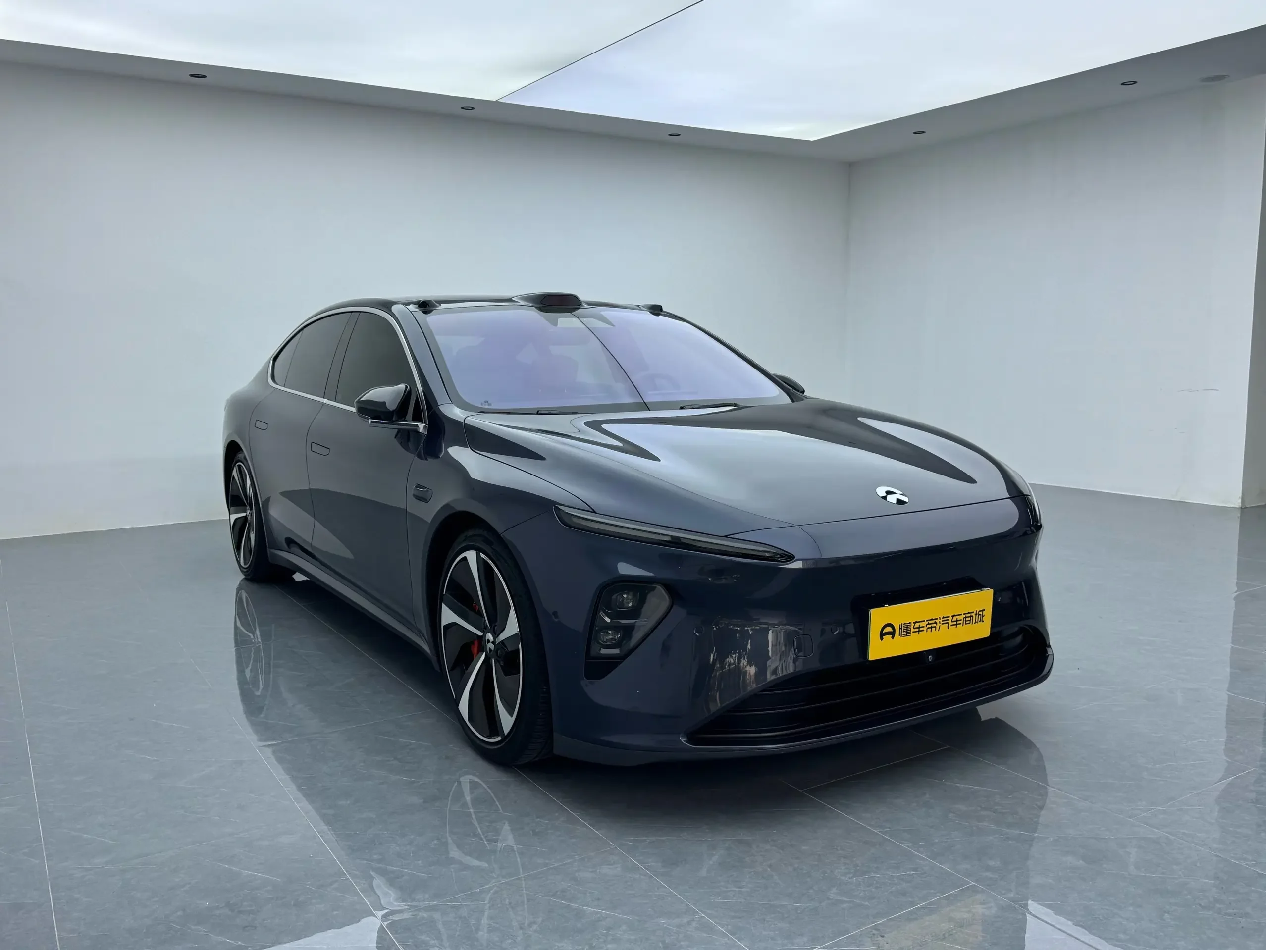 NIO ET7
