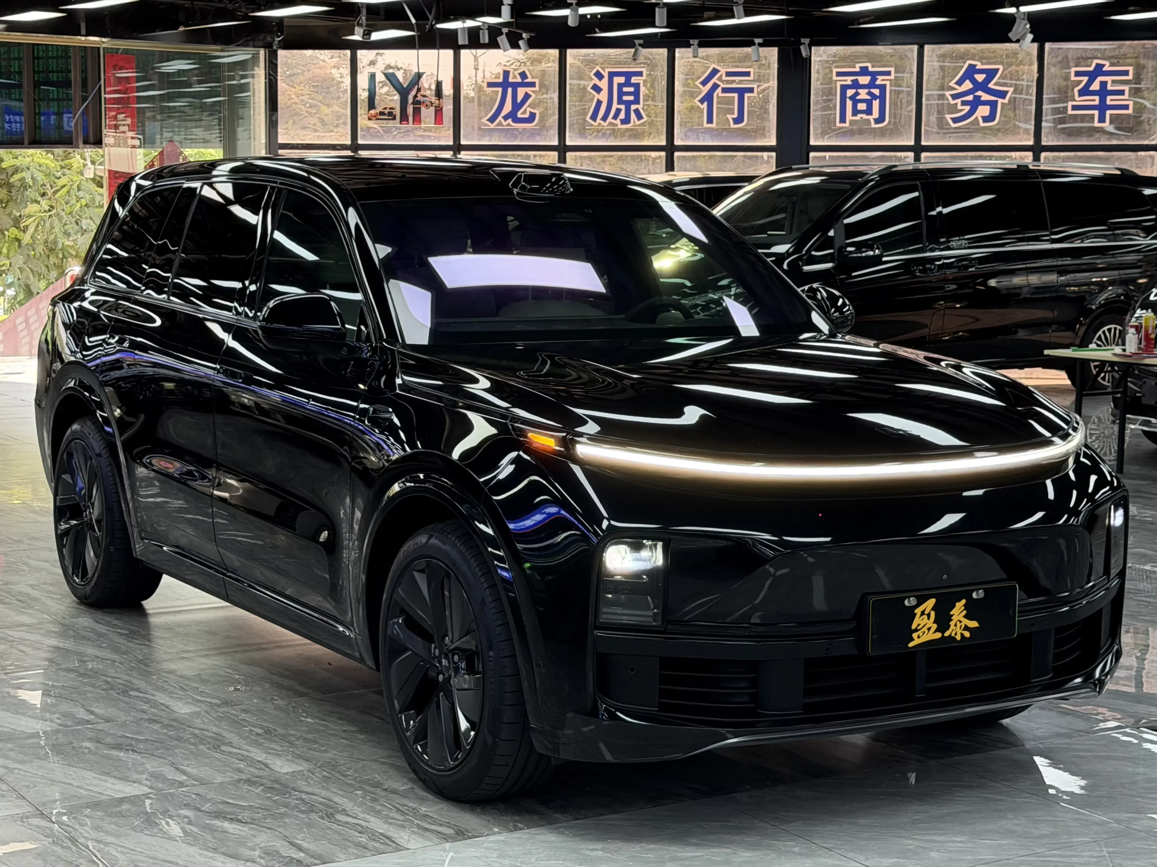 Li L9 (Ideal L9)