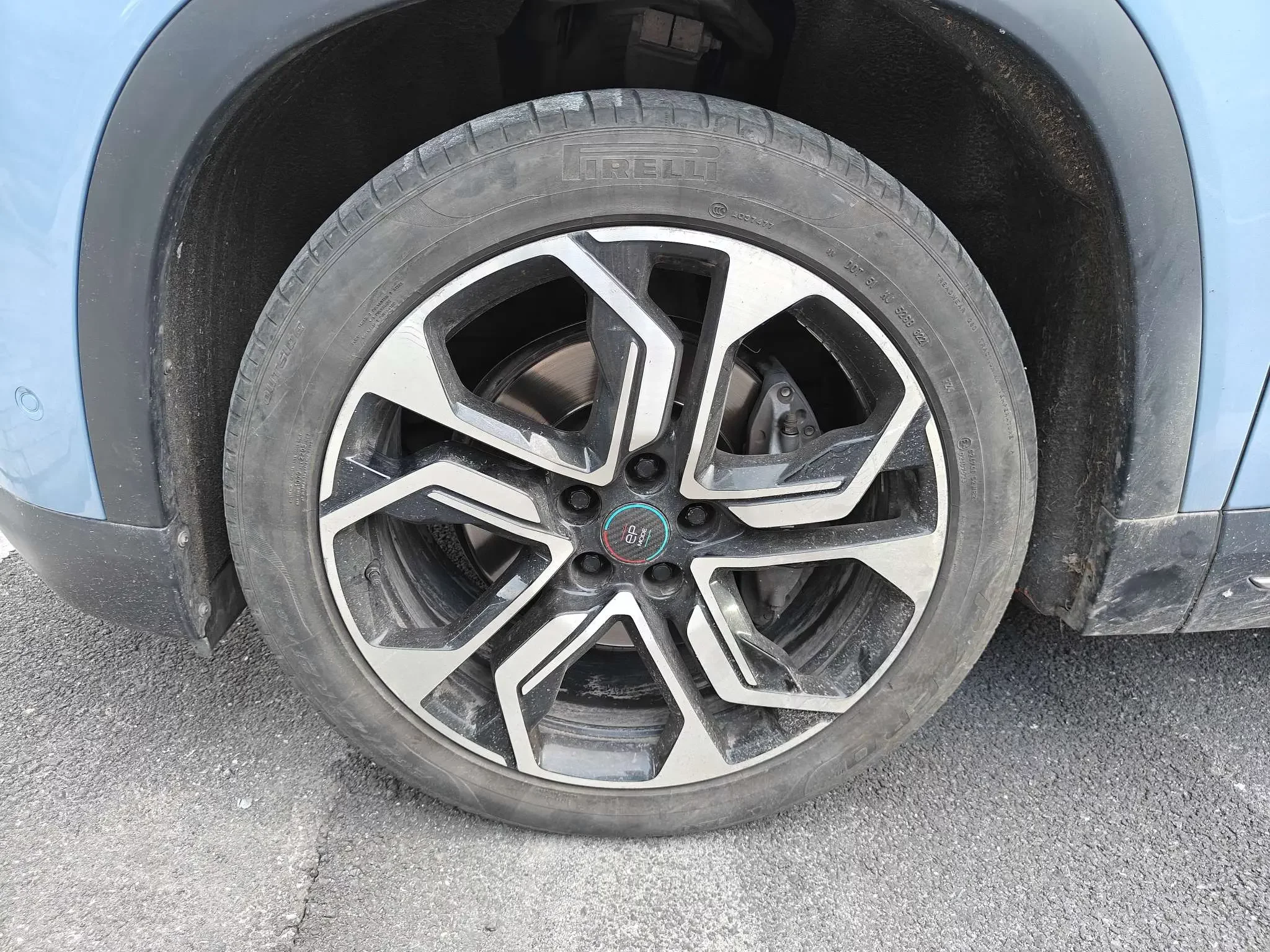 NIO ES8