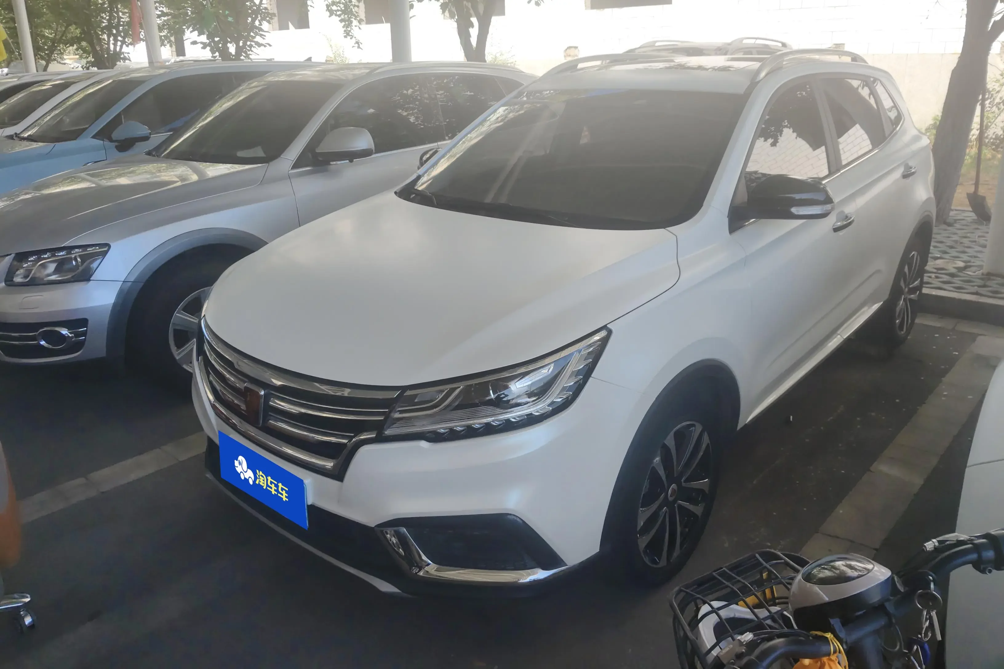 Roewe RX3  из Китая