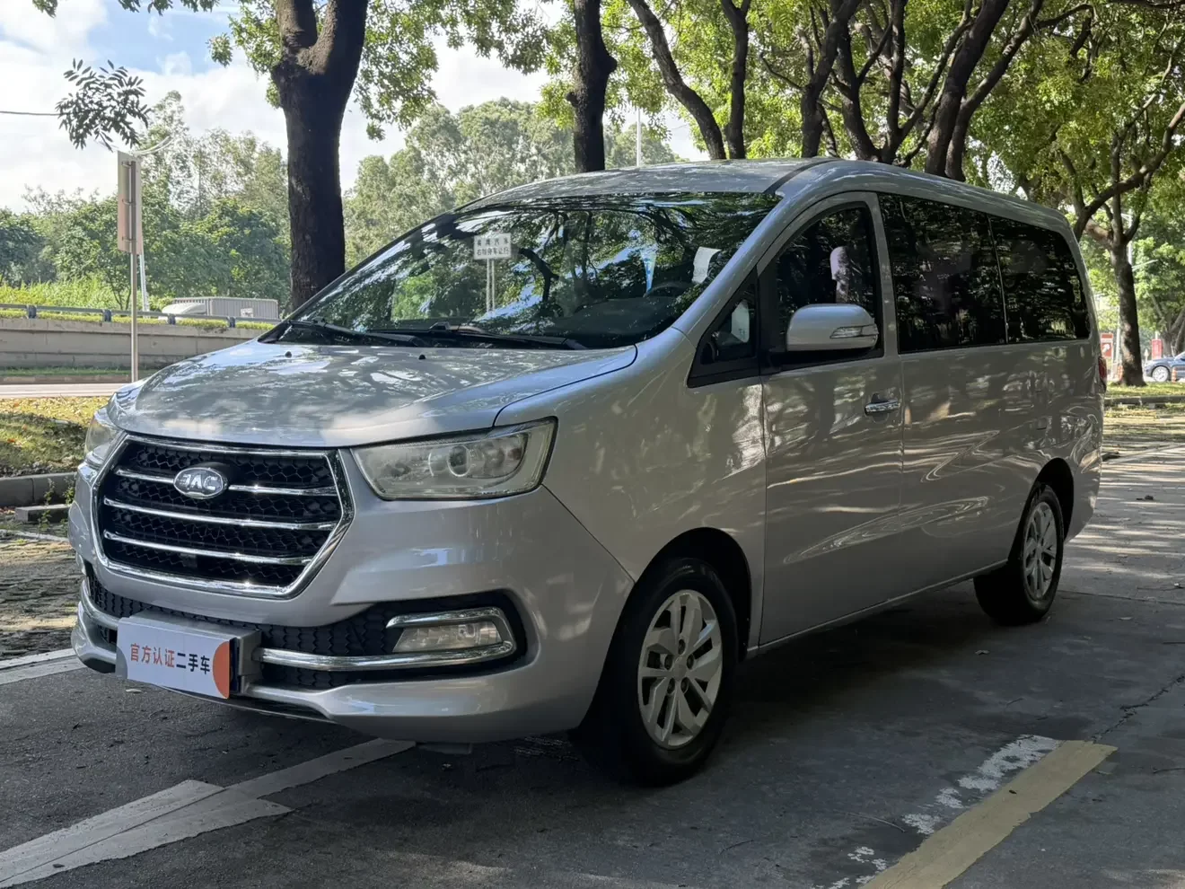 JAC Ruifeng M4