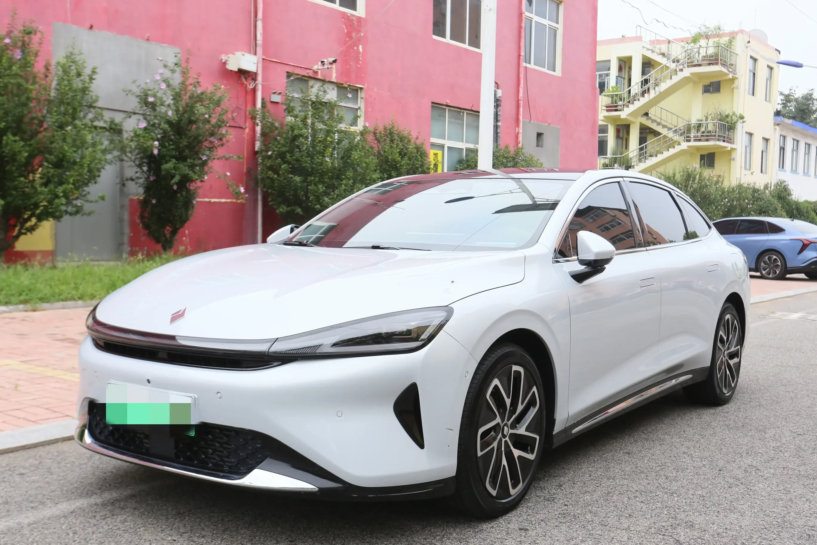 Baojun Enjoy PHEV