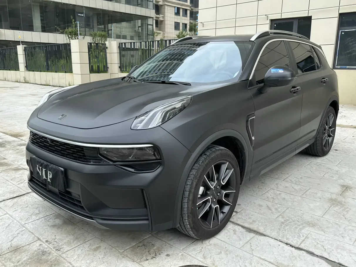 Lynk & Co 01