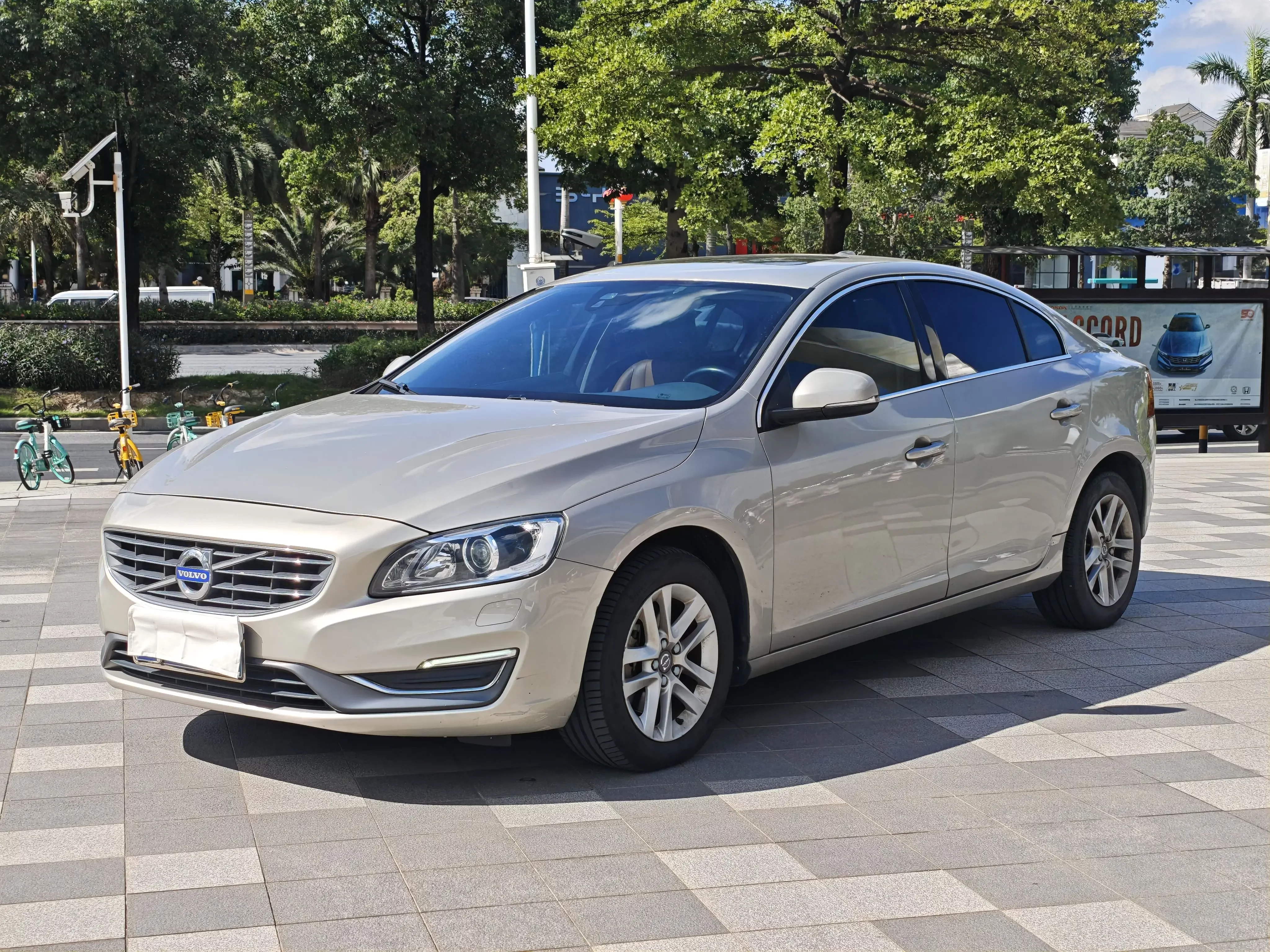 Volvo S60