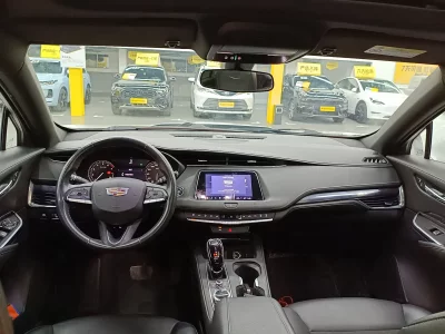 Cadillac XT4
