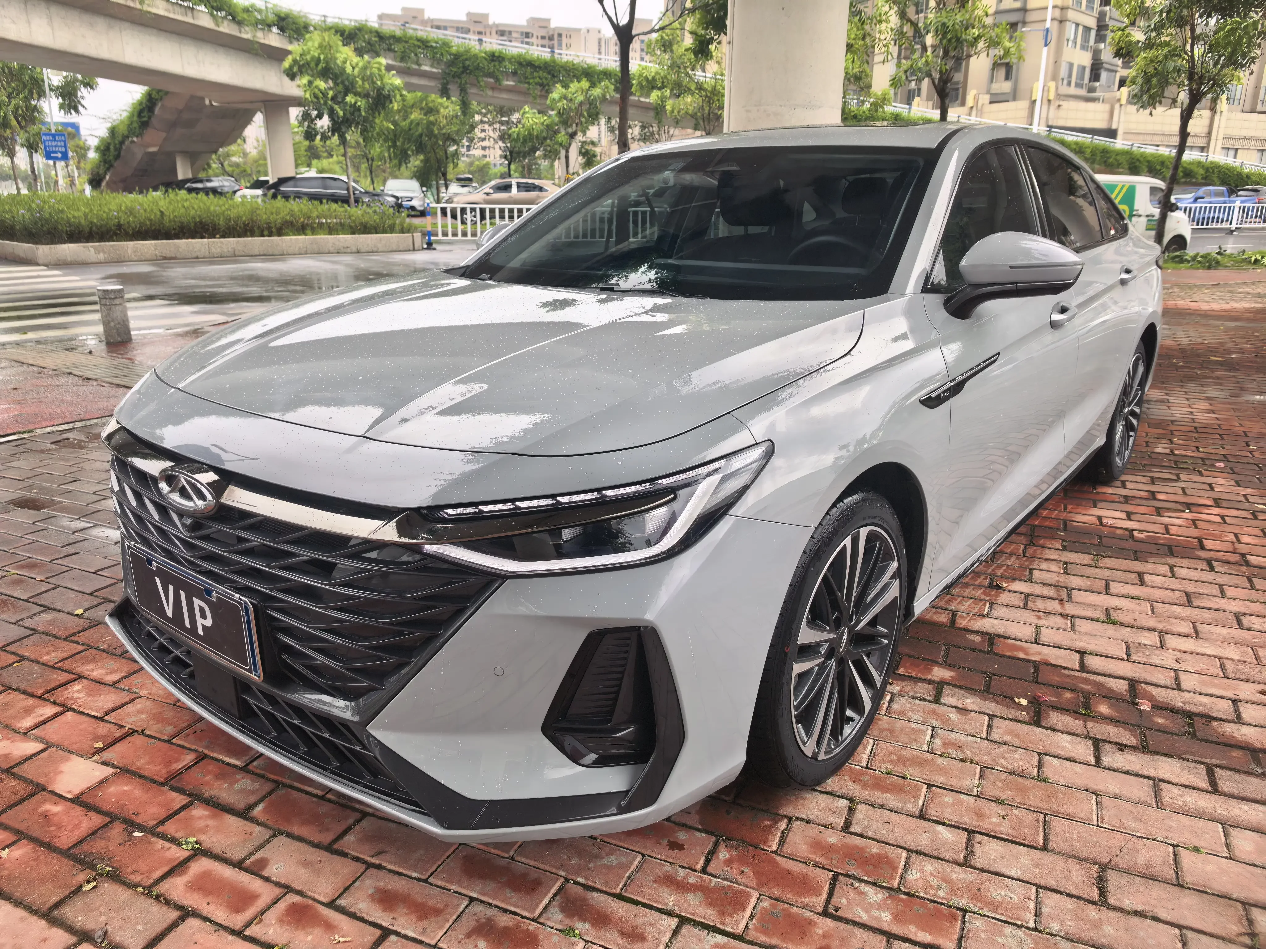 Chery Arrizo 8