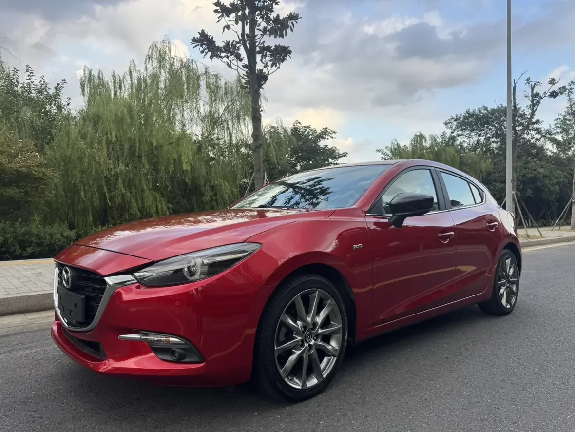 Mazda Axela