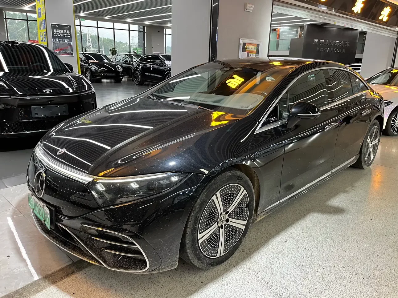 Mercedes-Benz EQS