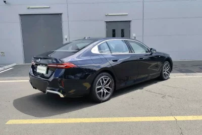 BMW i5