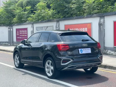 Audi Q2L