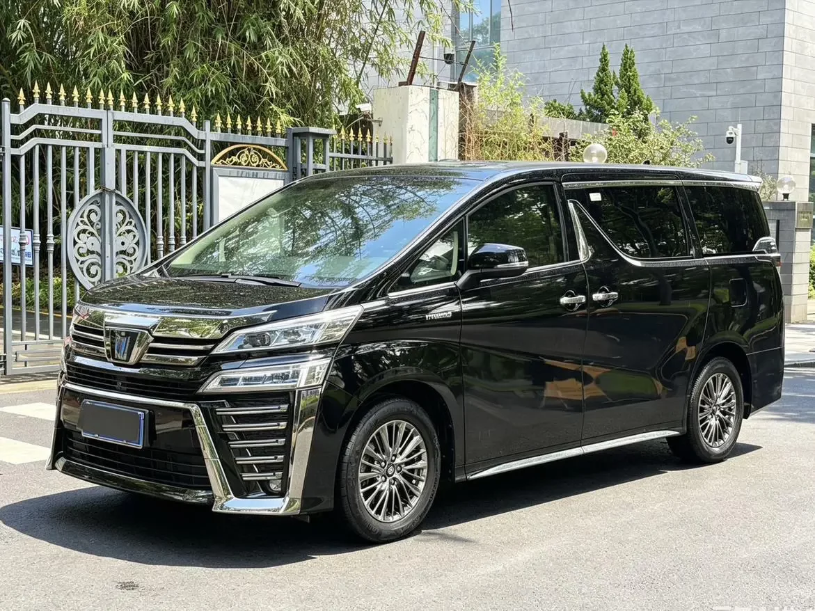 Toyota Crown Wellfire