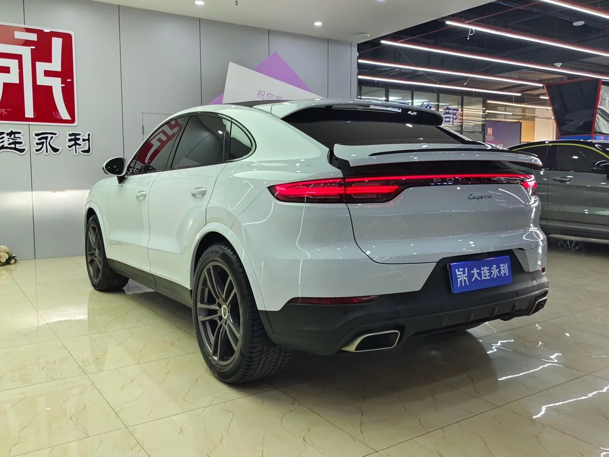 Porsche Cayenne Coupe