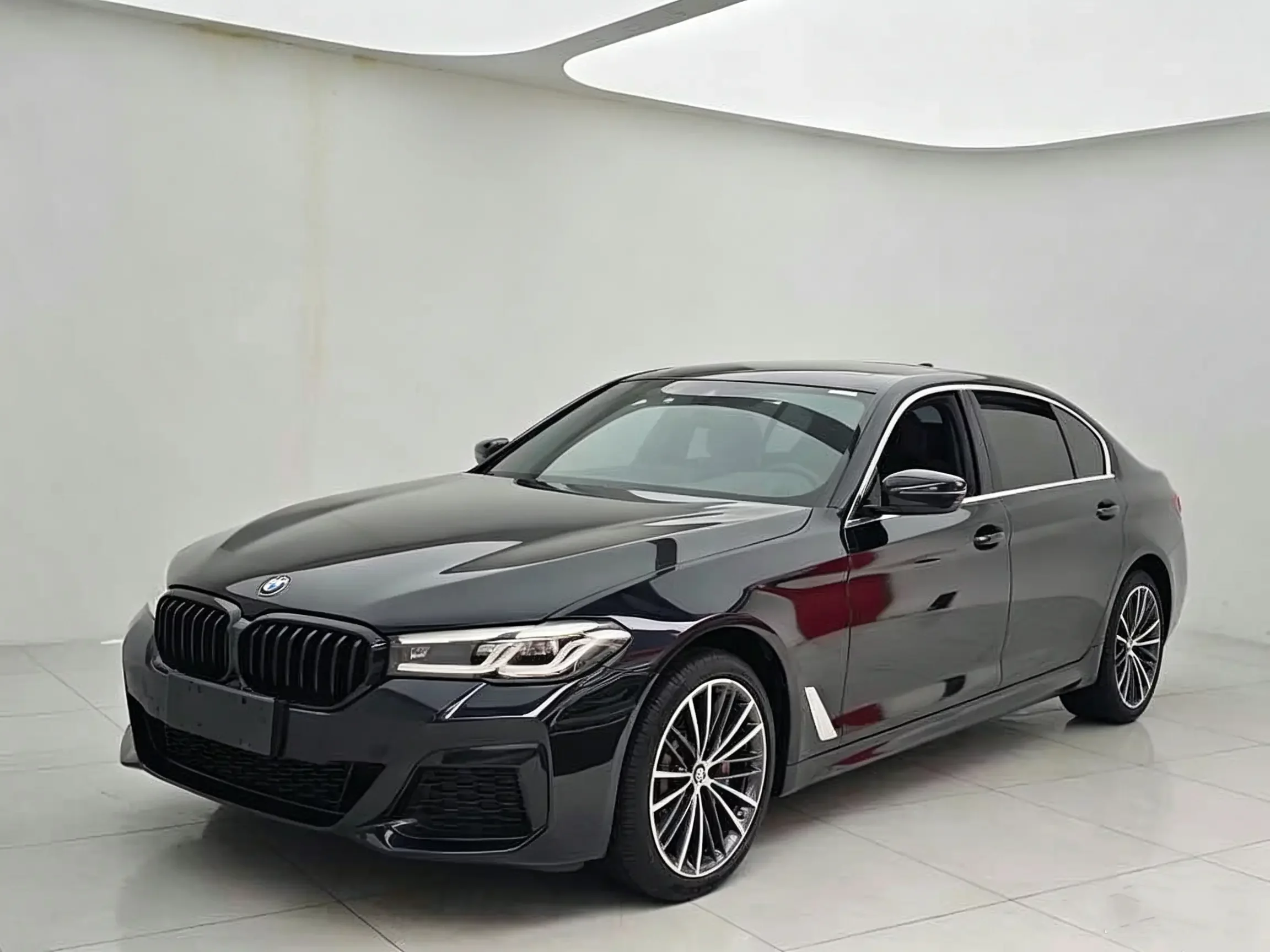 BMW 5 Series 2023