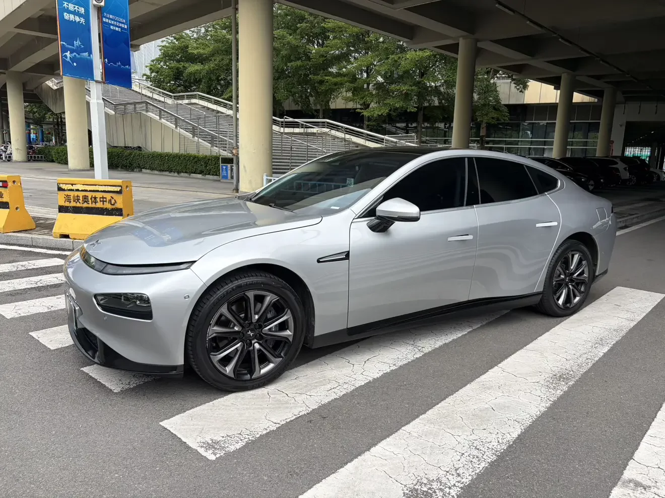 Xpeng P7