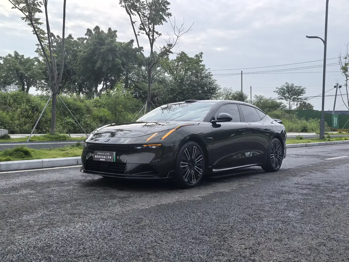 Lynk & Co 10 EM-P
