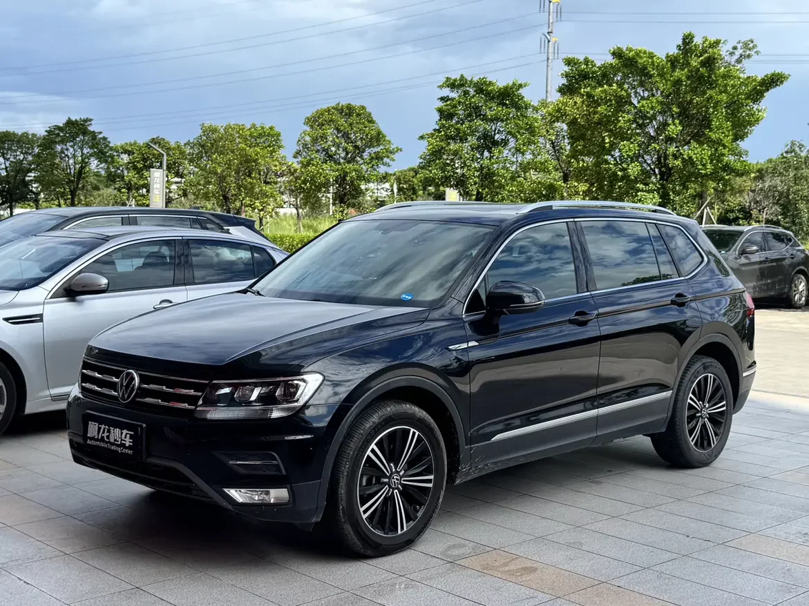 Volkswagen Tiguan L