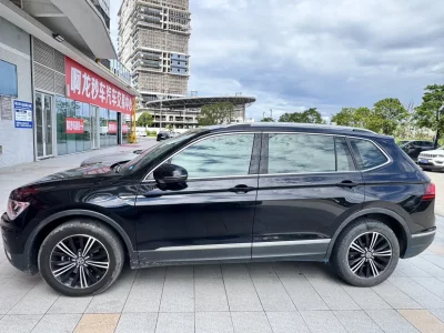 Volkswagen Tiguan L