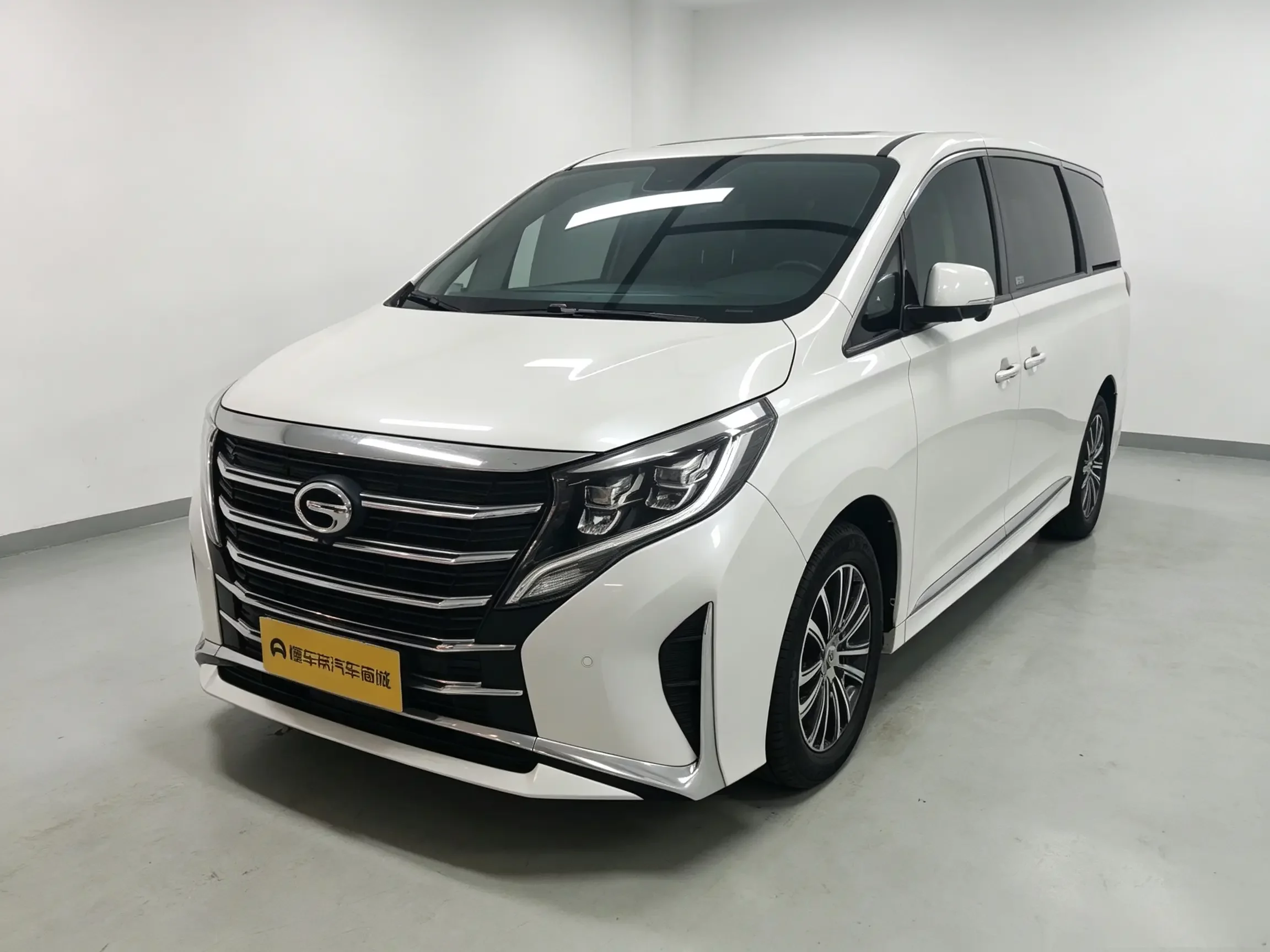 GAC Trumpchi M8
