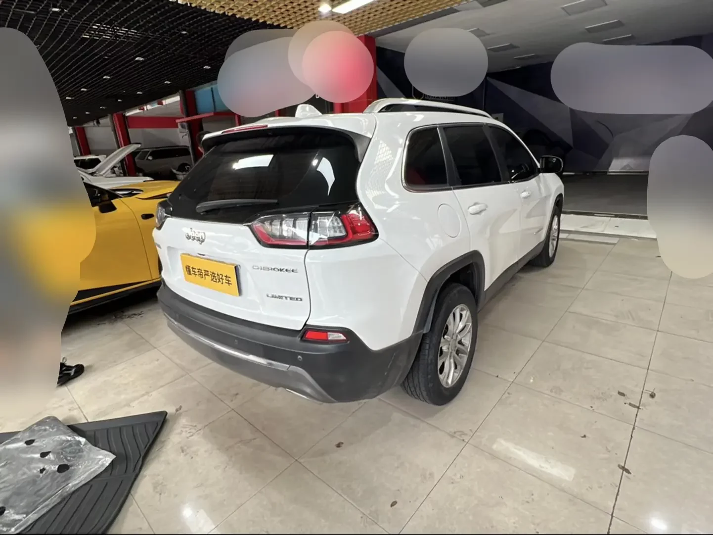 Jeep Cherokee