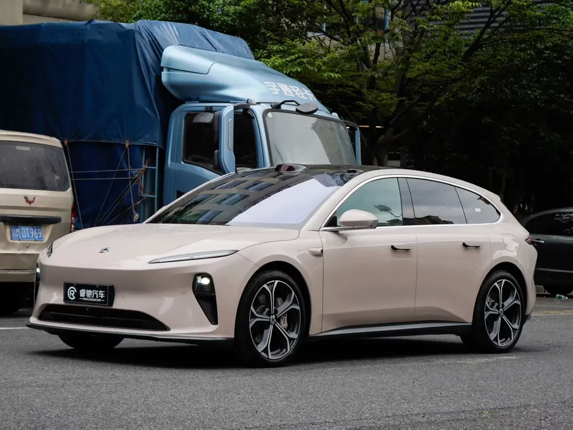 NIO ET5T 2024