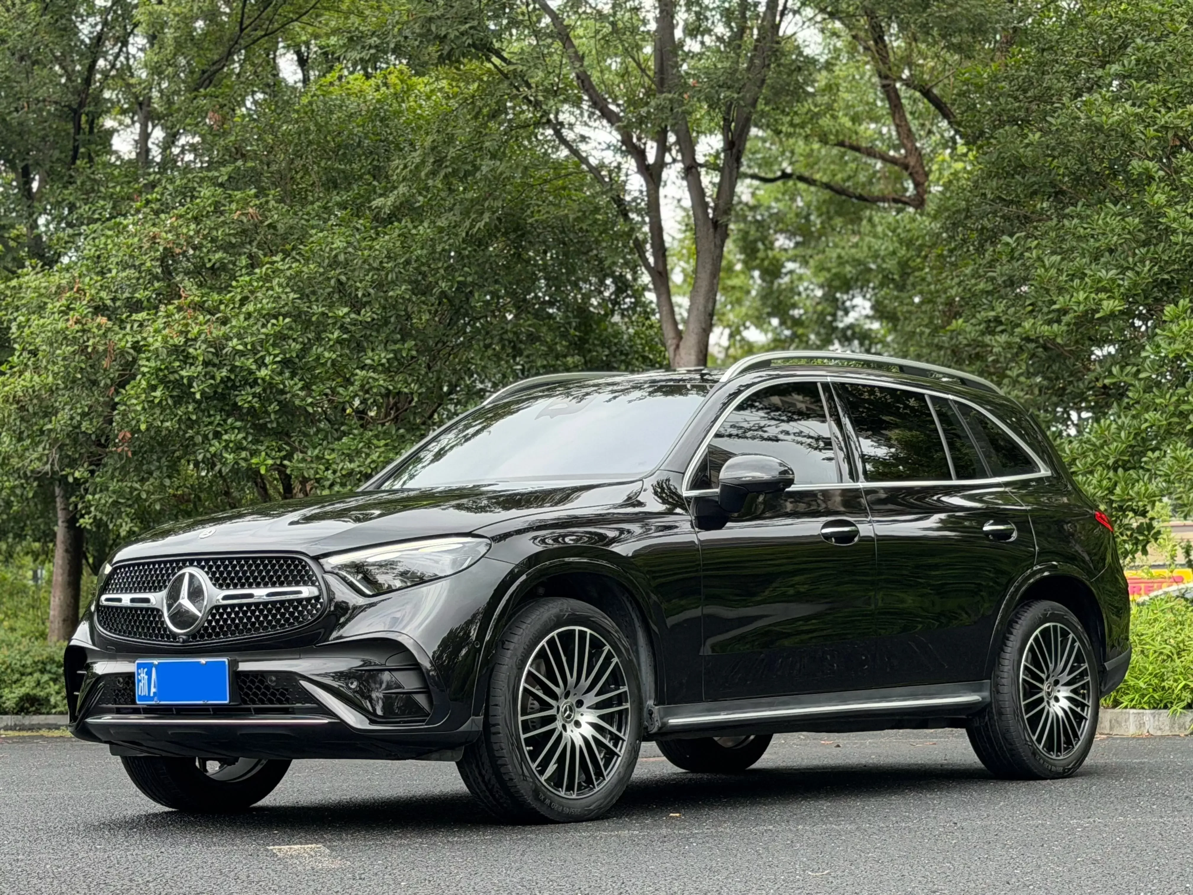 Mercedes-Benz GLC 2023