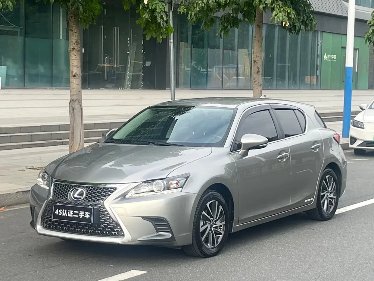 Lexus CT