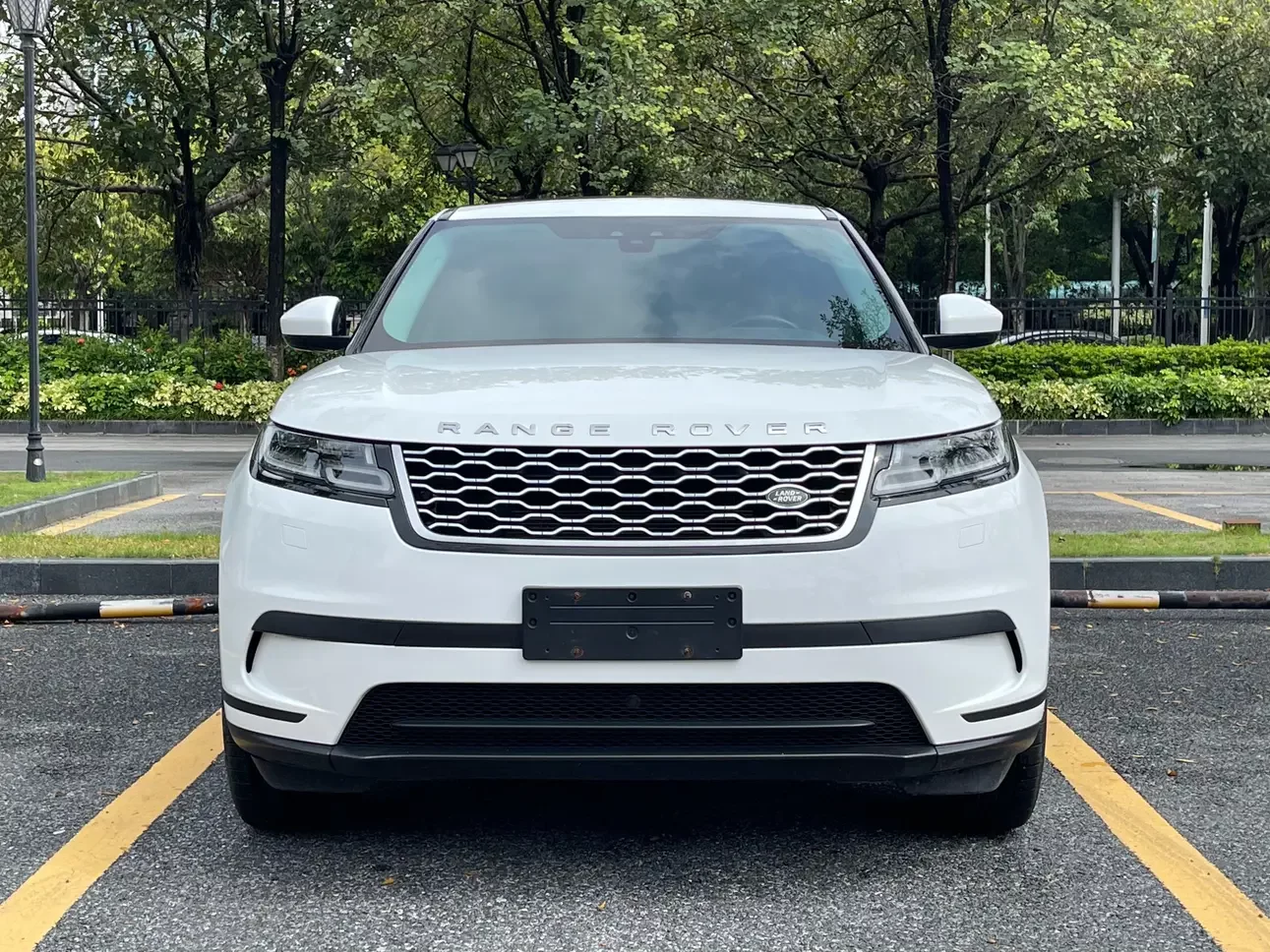Land Rover Range Rover Velar  из Китая