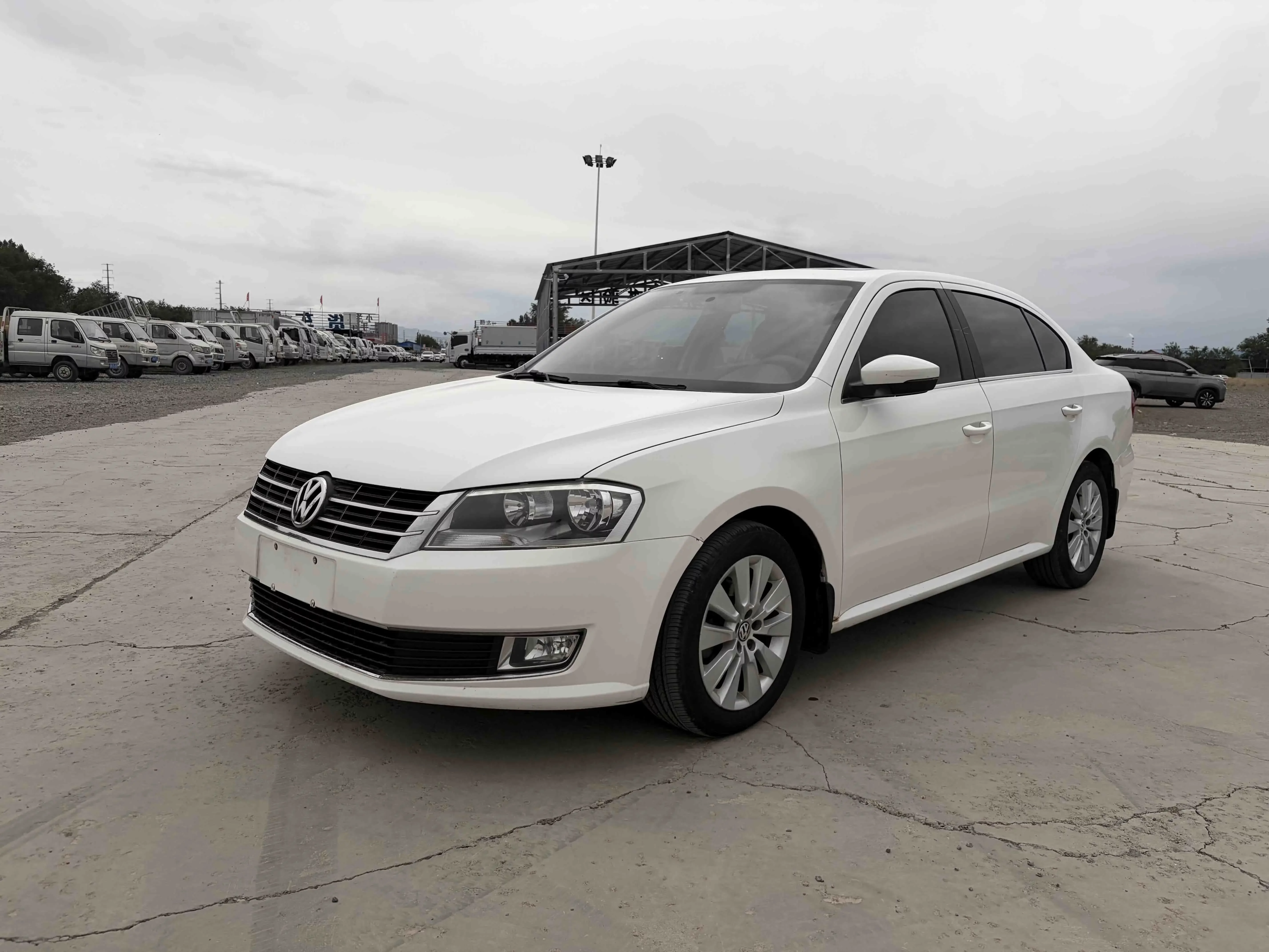 Volkswagen Lavida 2013