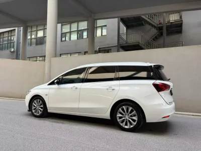 Buick GL6