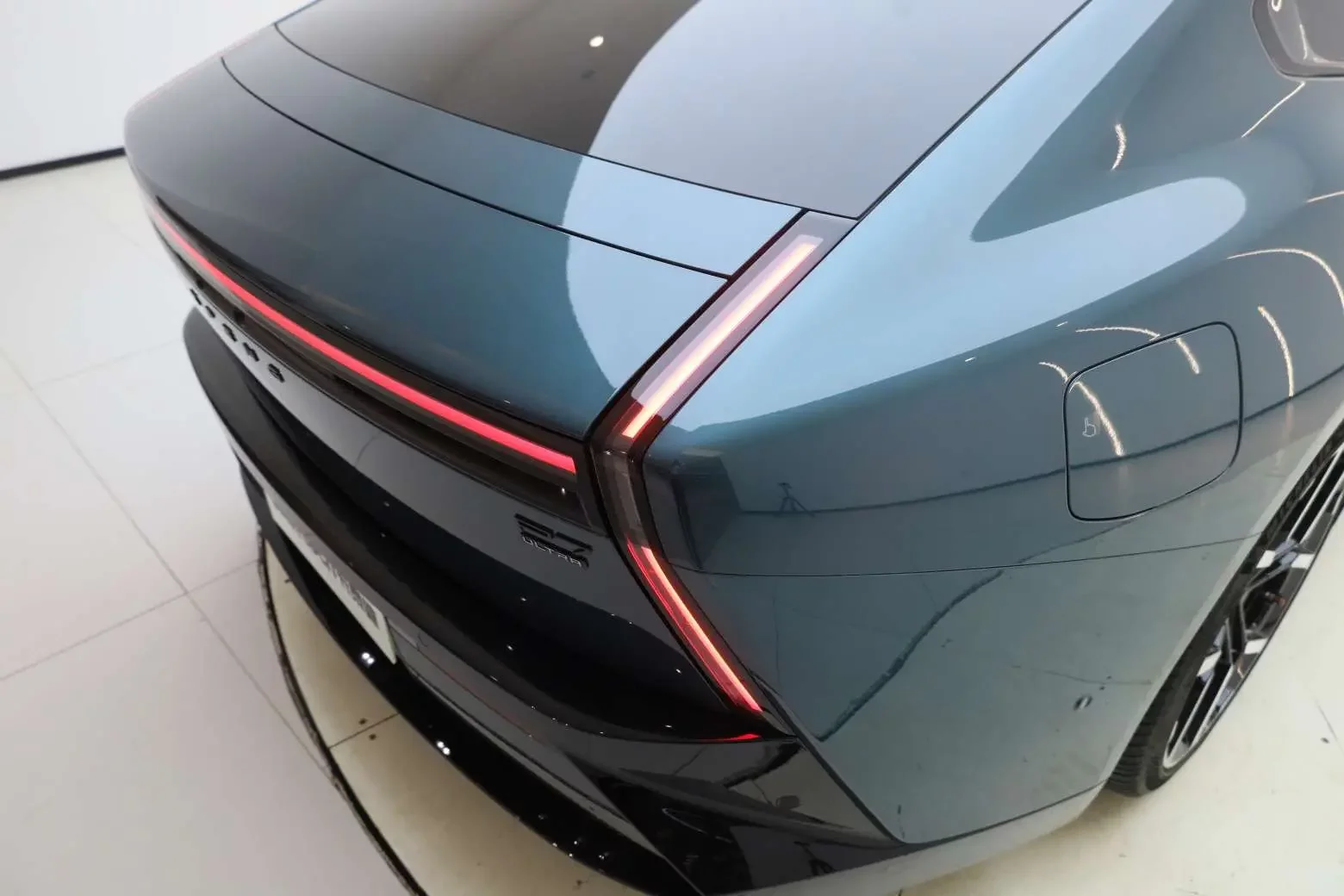 Xpeng P7