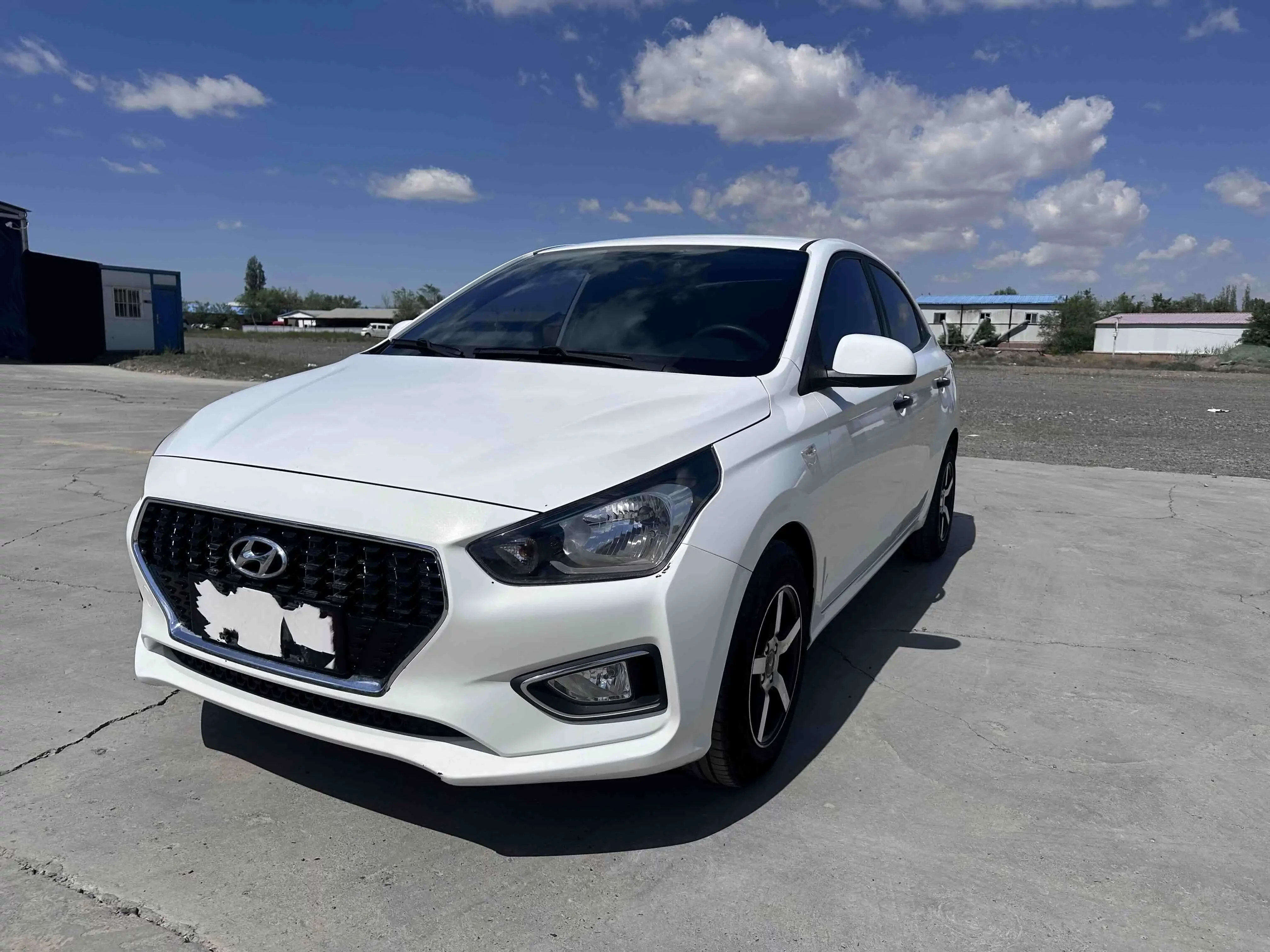 Hyundai Verna (Rena)  из Китая