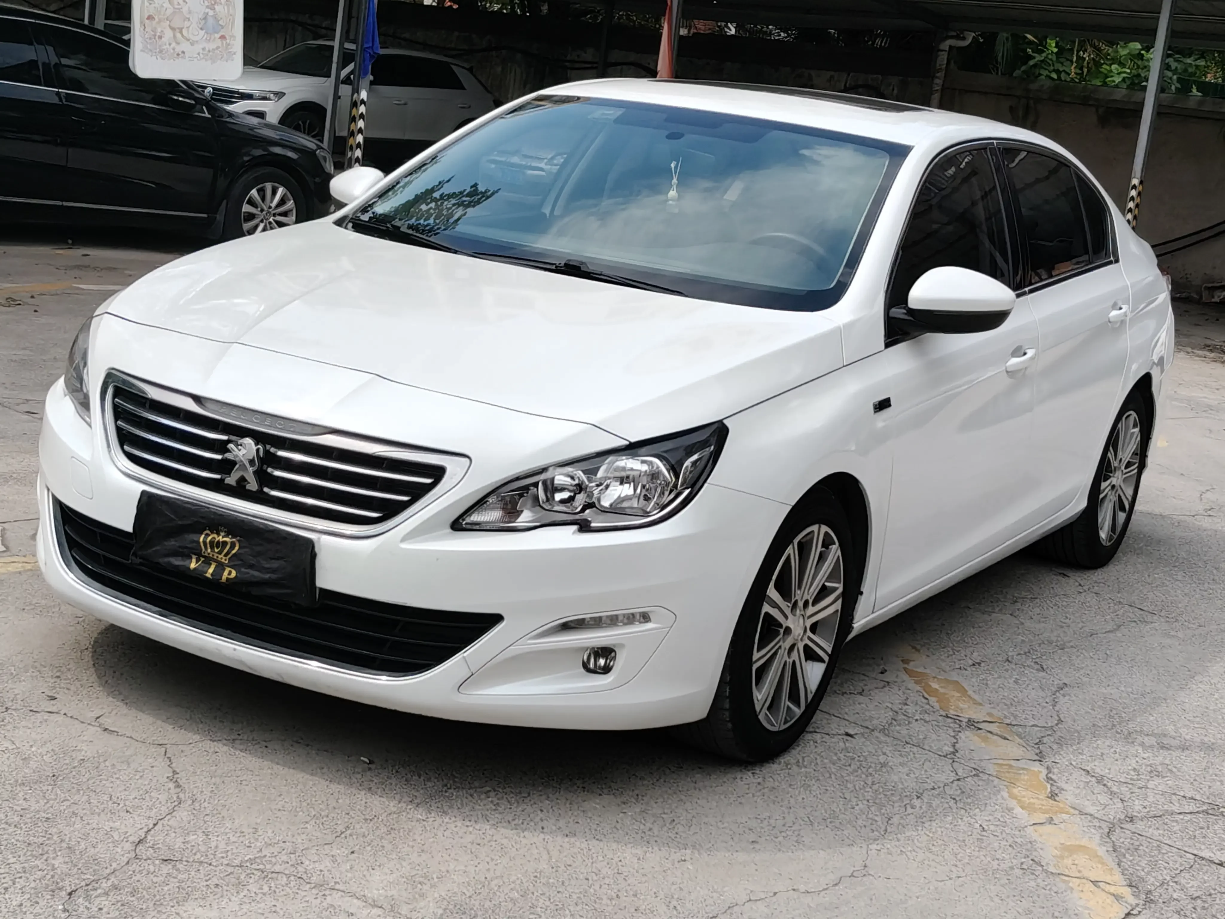 Peugeot 408