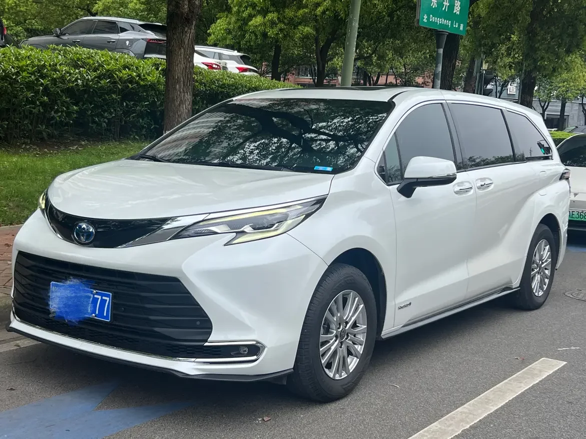 Toyota Sienna 2022