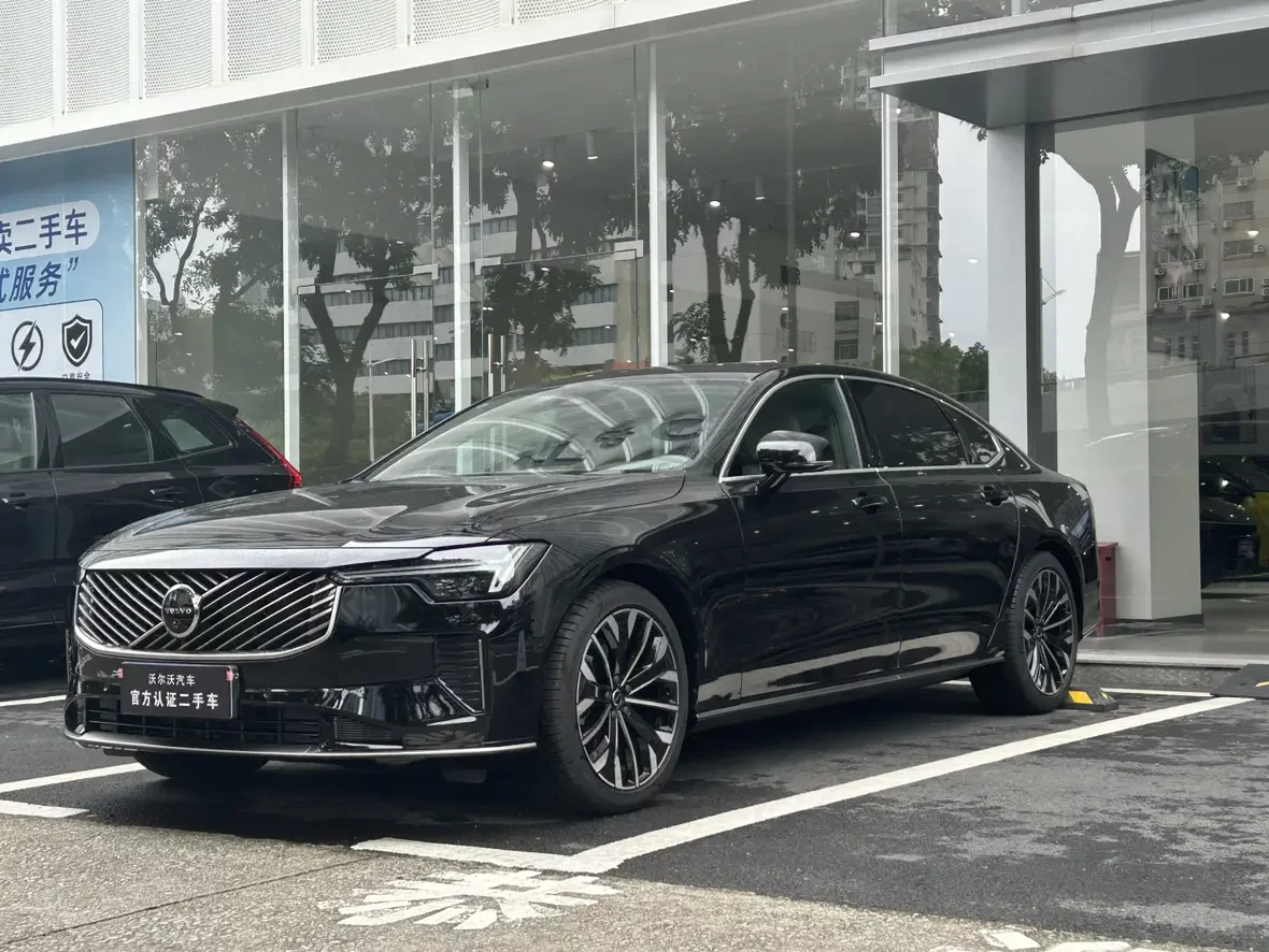 Volvo S90