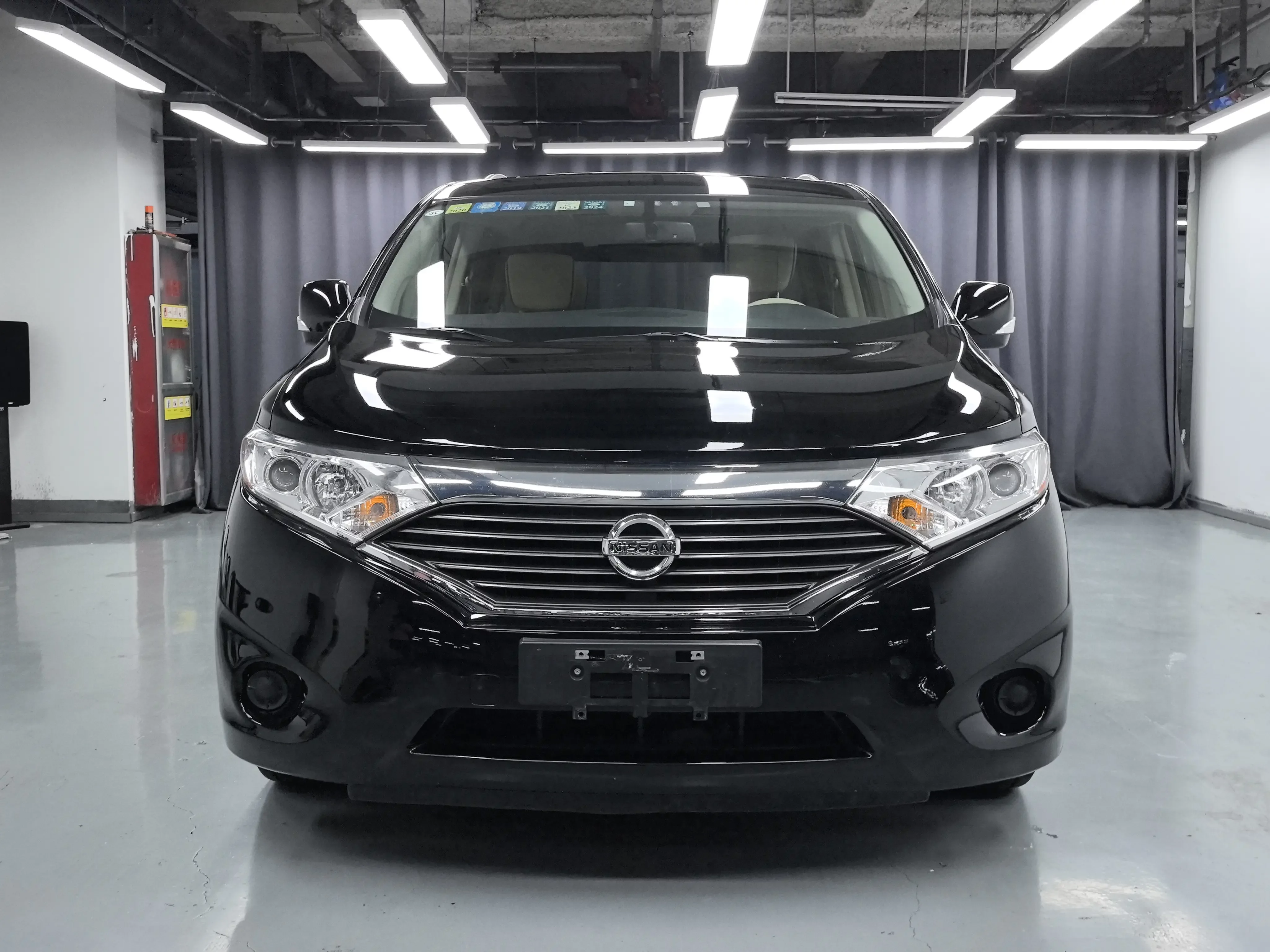 Nissan nobleman