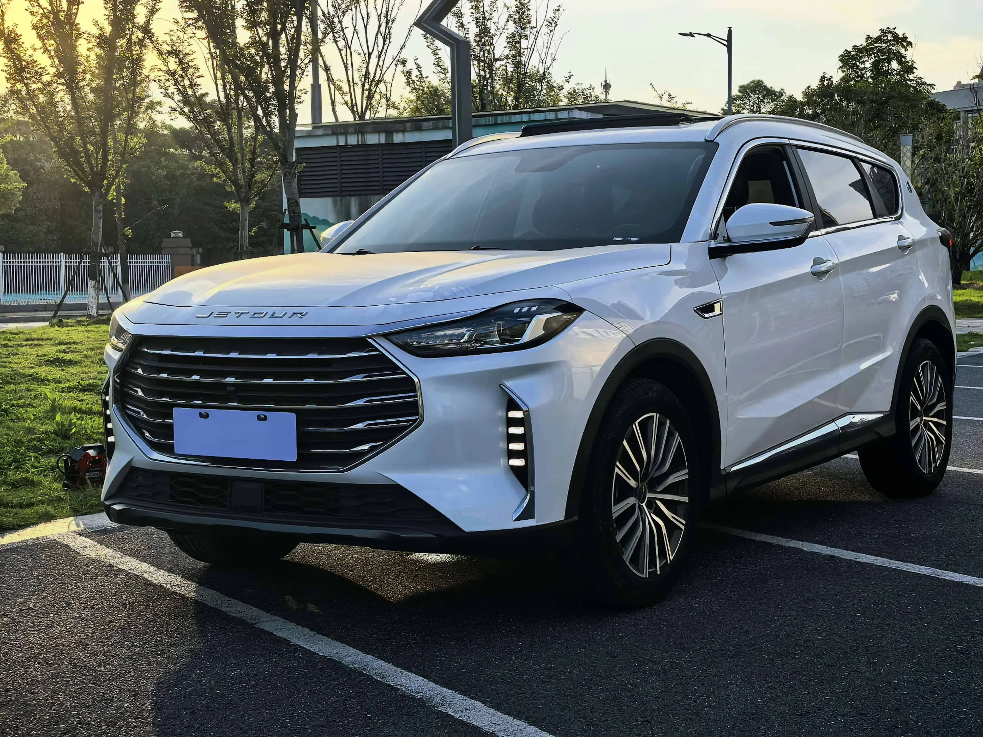 JETOUR JIETU X70 PLUS
