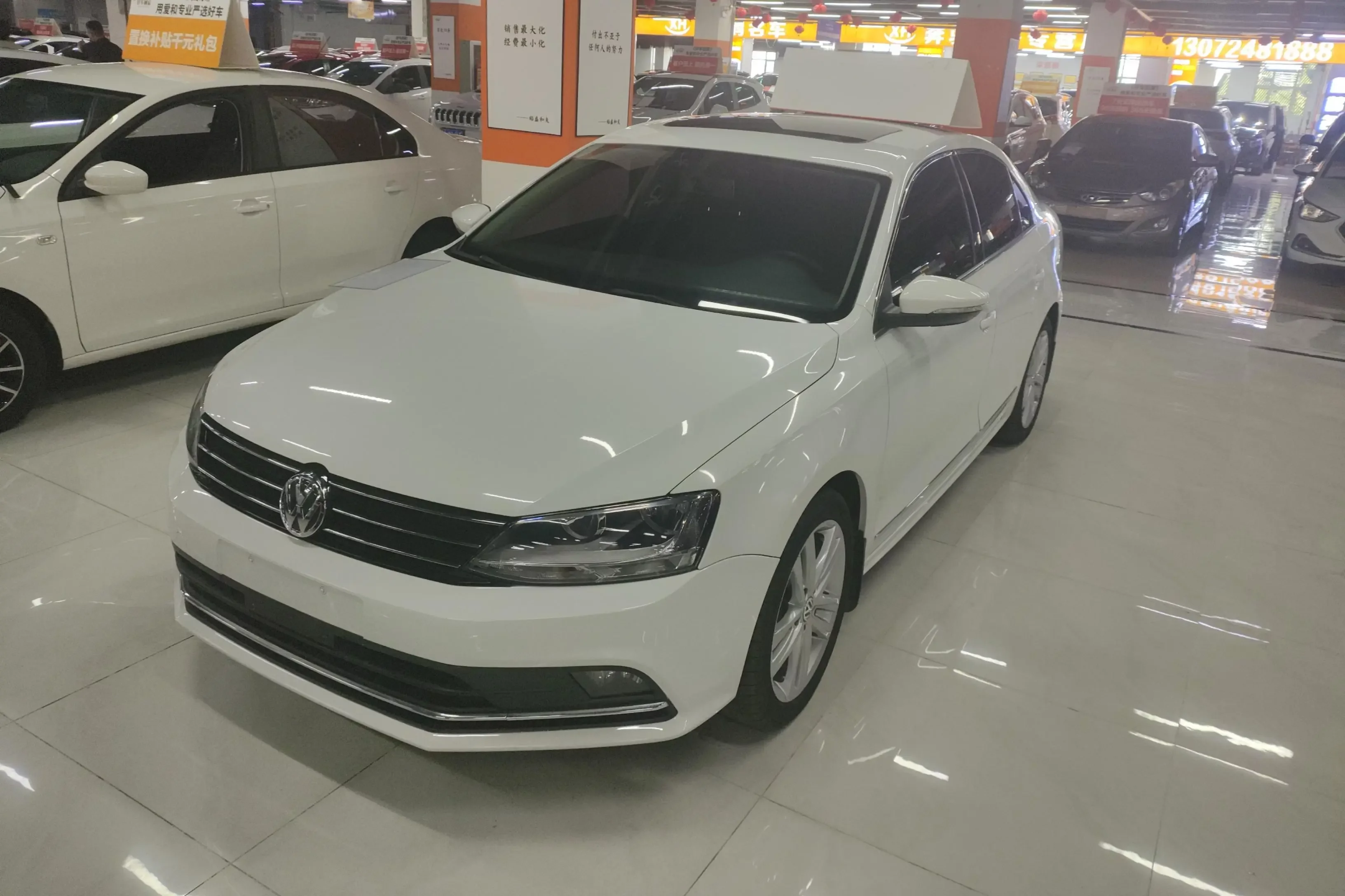 Volkswagen Sagitar