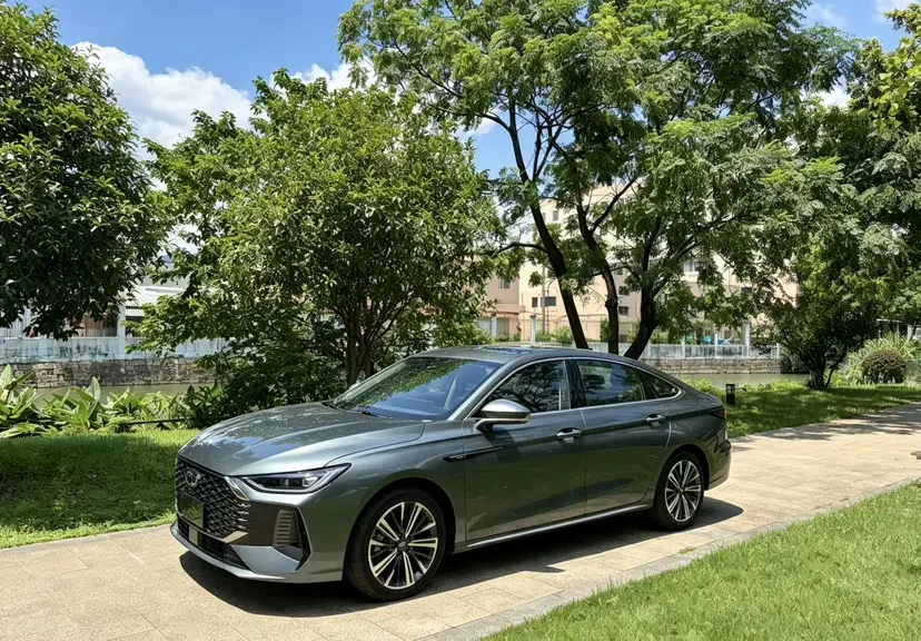 Chery Arrizo 8 PRO  из Китая