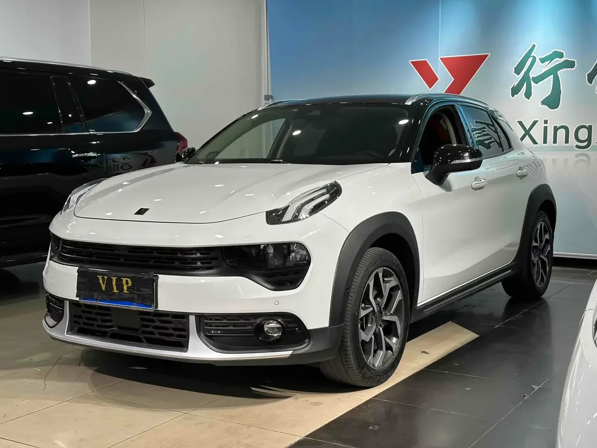 Lynk & Co 02