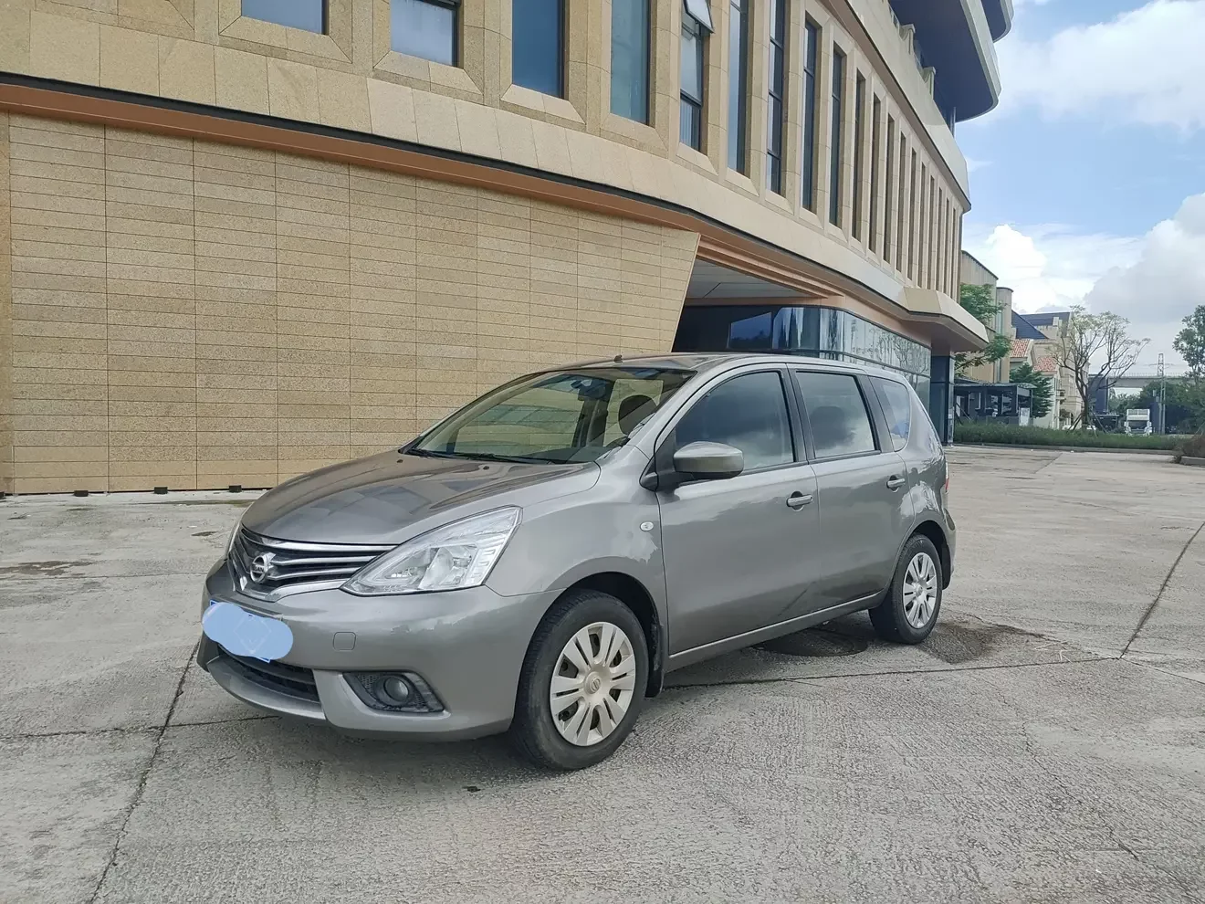 Nissan Li Wei 2015