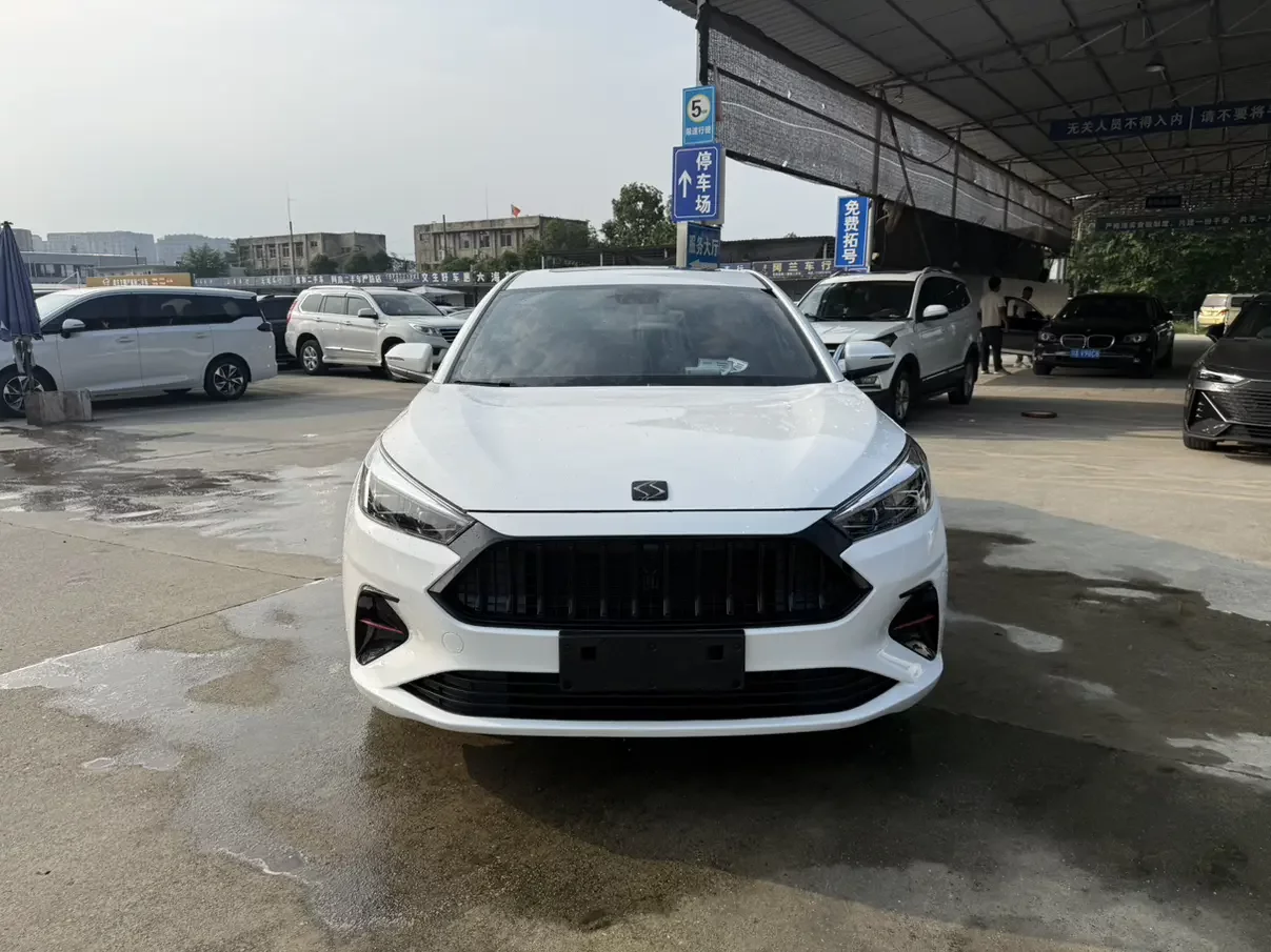 JAC (Sihao) Sihao A5  из Китая