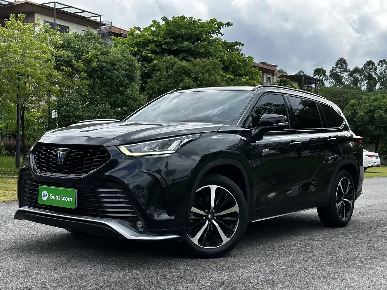 Toyota Crown Kluger