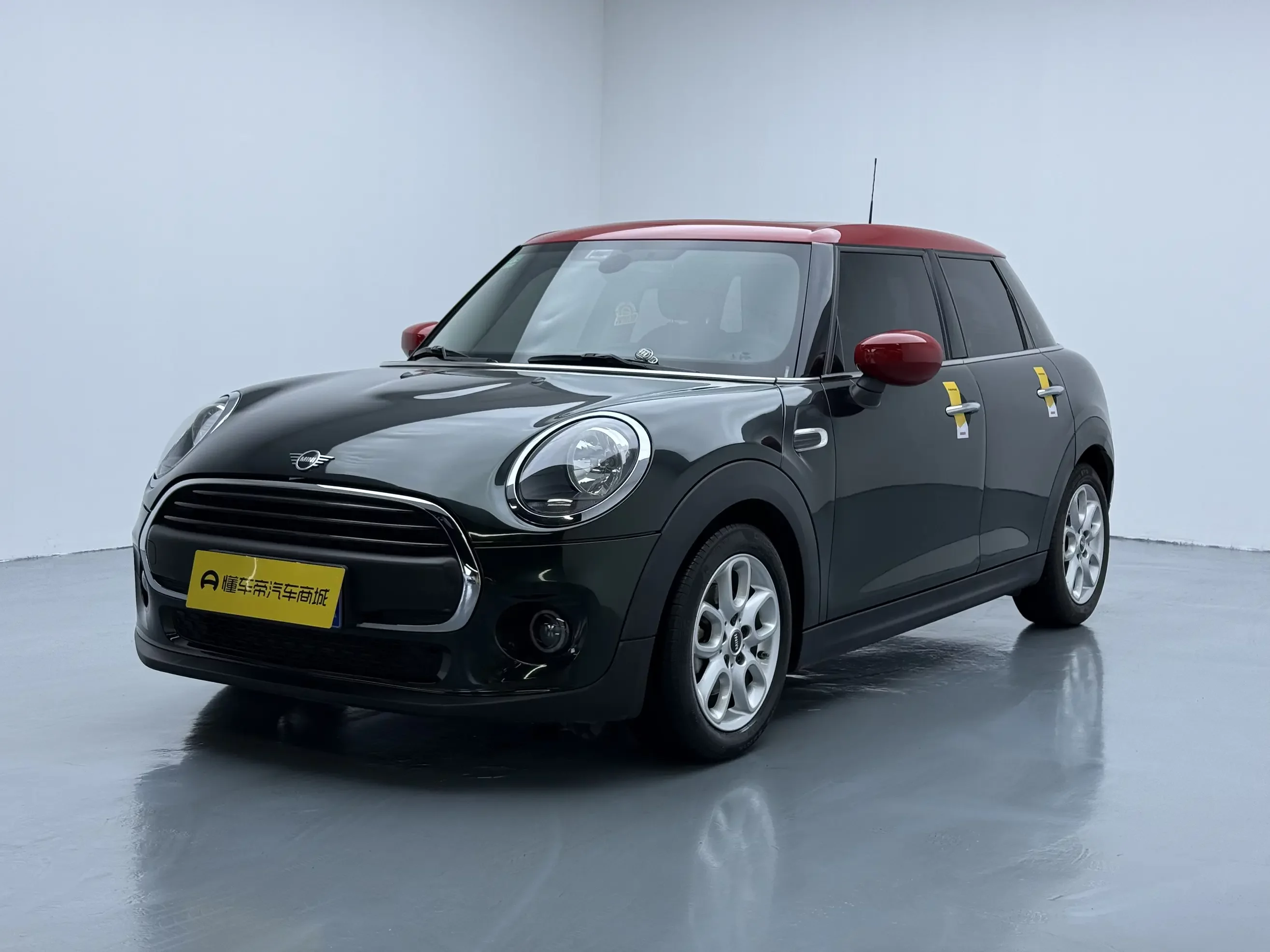 MINI MINI 2020