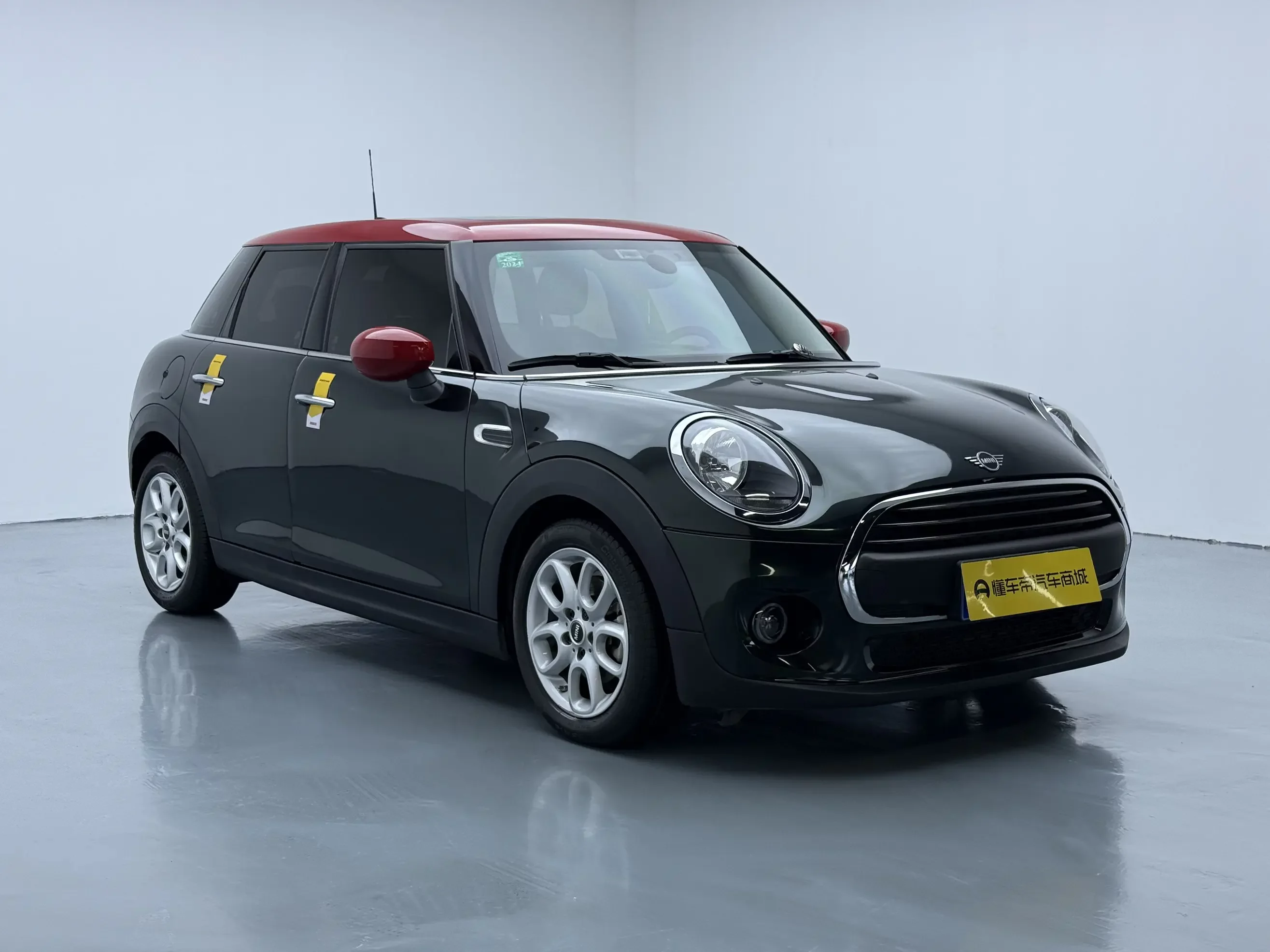 MINI MINI